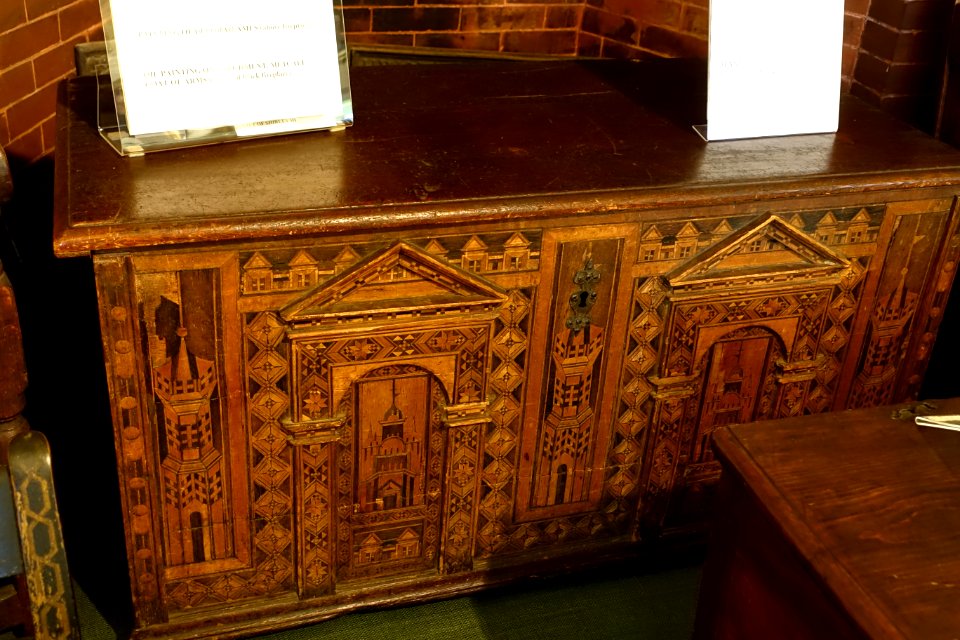 Flanders chest, England, 1580-1620 - Dedham Historical Society - Dedham Massachusetts - DSC04230