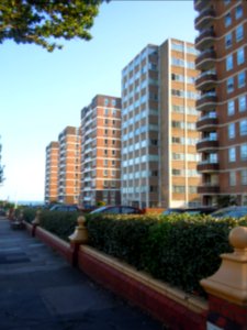 Flats at Grand Avenue, Hove (June 2017) (1)