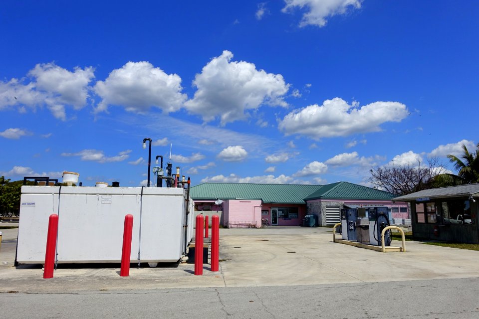 Flamingo Marina Store - Everglades National Park - DSC09389