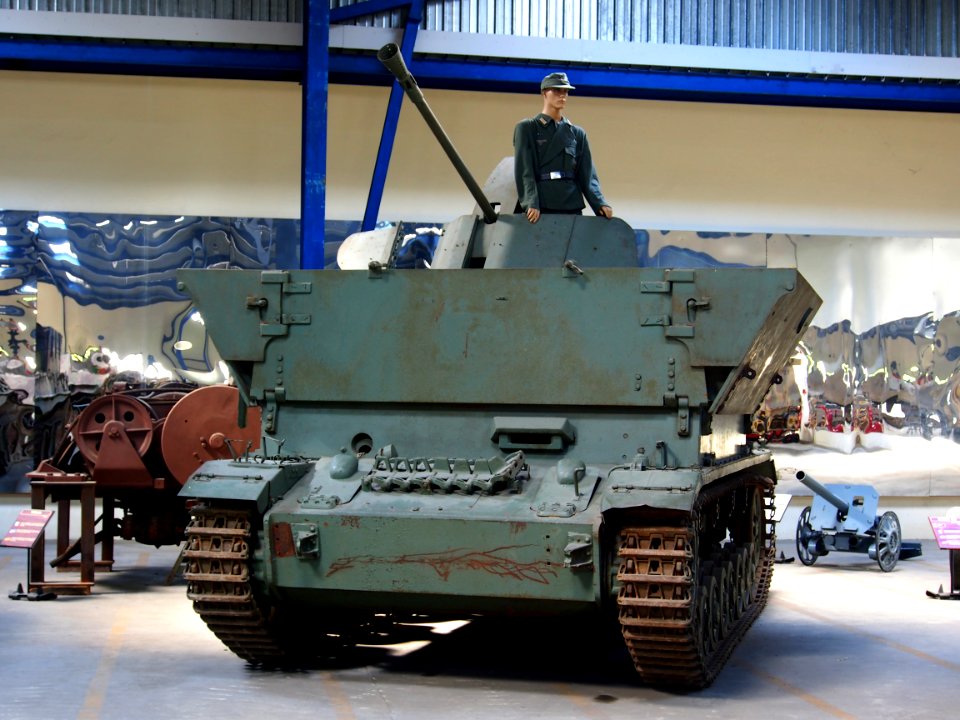 Flakpanzer IV Mobelwagen (Sd.Kfz.161-3), Musée des Blindés, France, pic-4