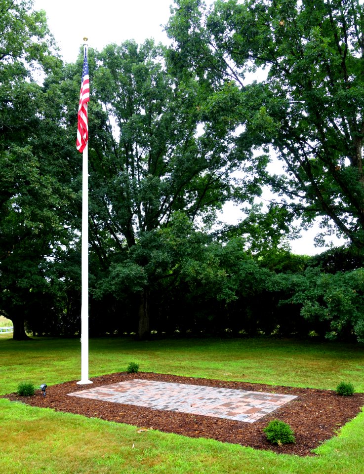 Flagpole - Oliver Ellsworth Homestead - Windsor, Connecticut - DSC04377