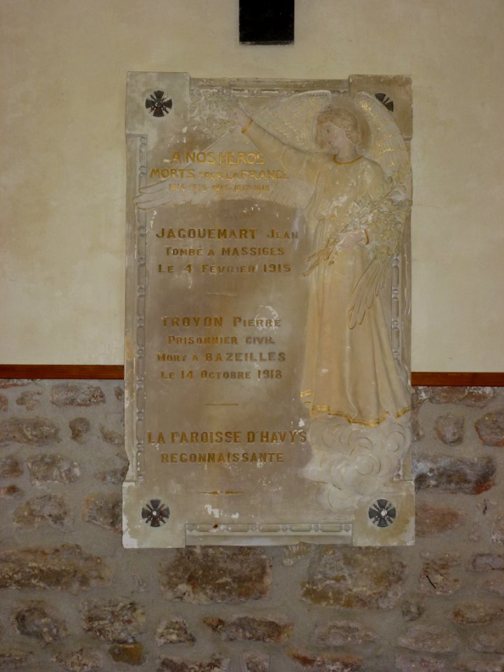 Flaignes-Havys (Ardennes) église de Havys, monument aux morts paroissial