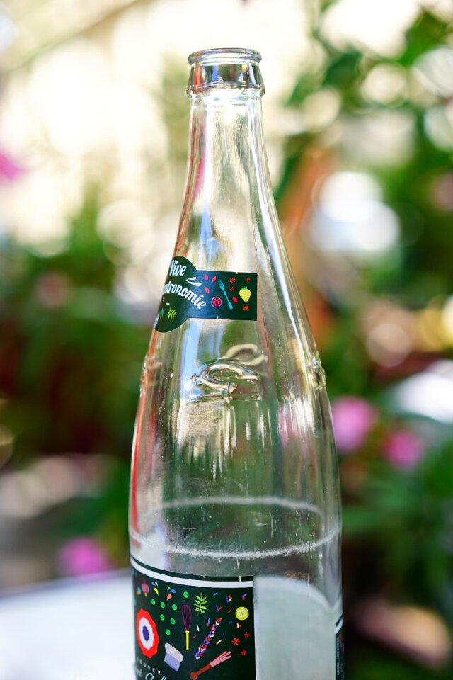 Glass bottle drunk thirst