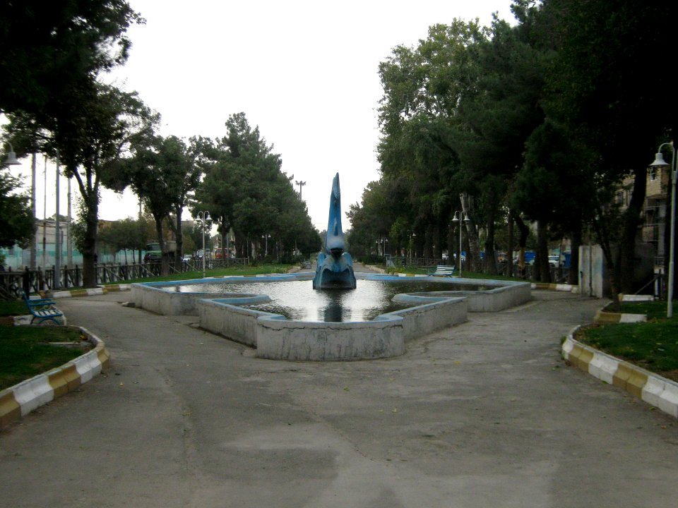 Fish statue - barrier of Jomhouri blv - Nishapur 02