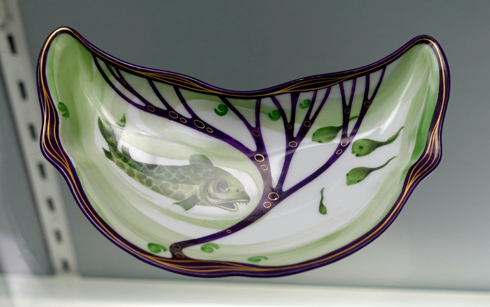 Fish service, designed by Hermann Gradl the Elder, 1899-1900, Königlich-Bayerische Porzellan-Manufaktur Nymphenburg, porcelain - Bröhan Museum, Berlin - DSC04047