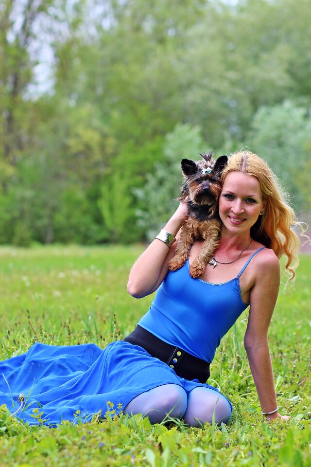 Blonde woman lie beauty