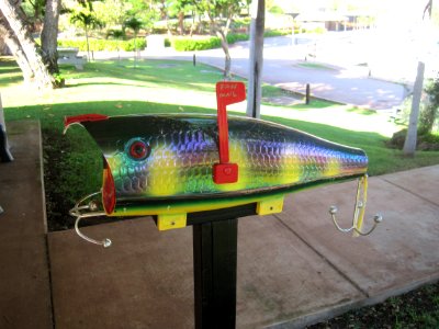 Fishing-lure-shaped-mailbox photo