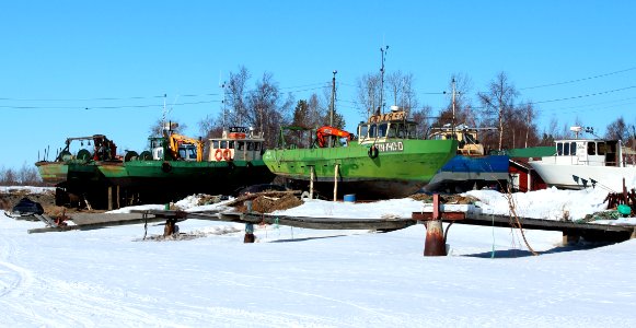 Fishing vessels at Kiviniemi 20120408
