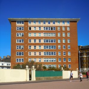 Flag Court, Kingsway, Hove (September 2018) (1)
