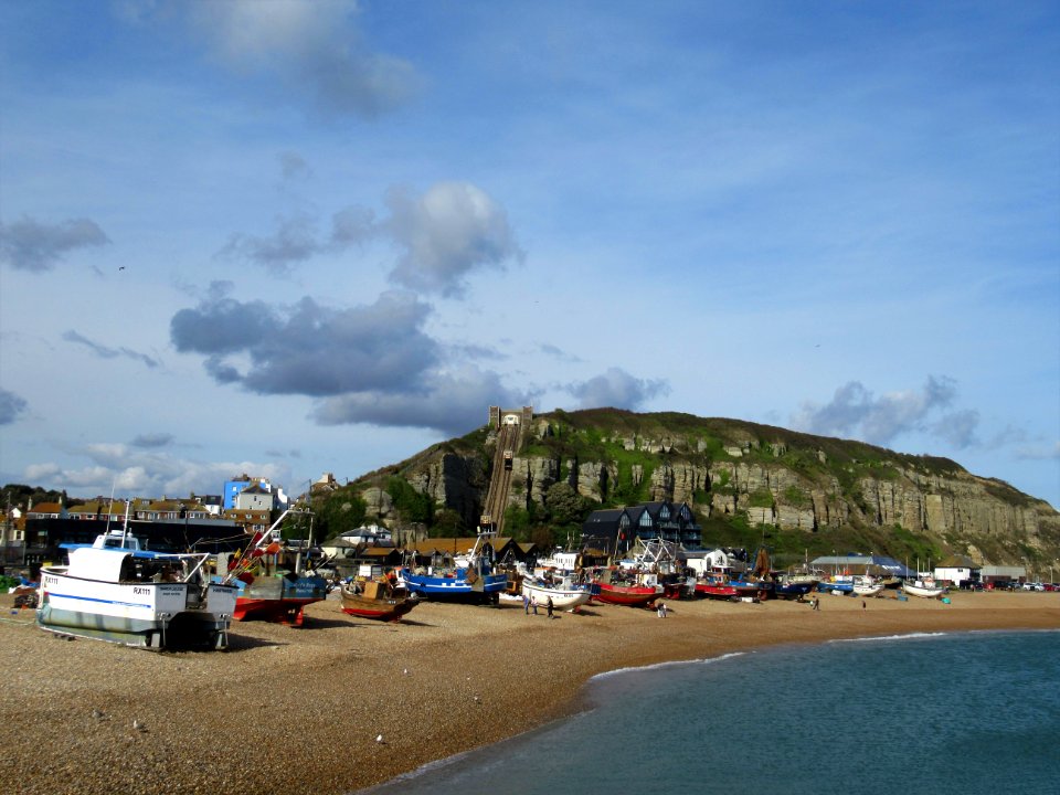 Fishing boats at Hastings 04