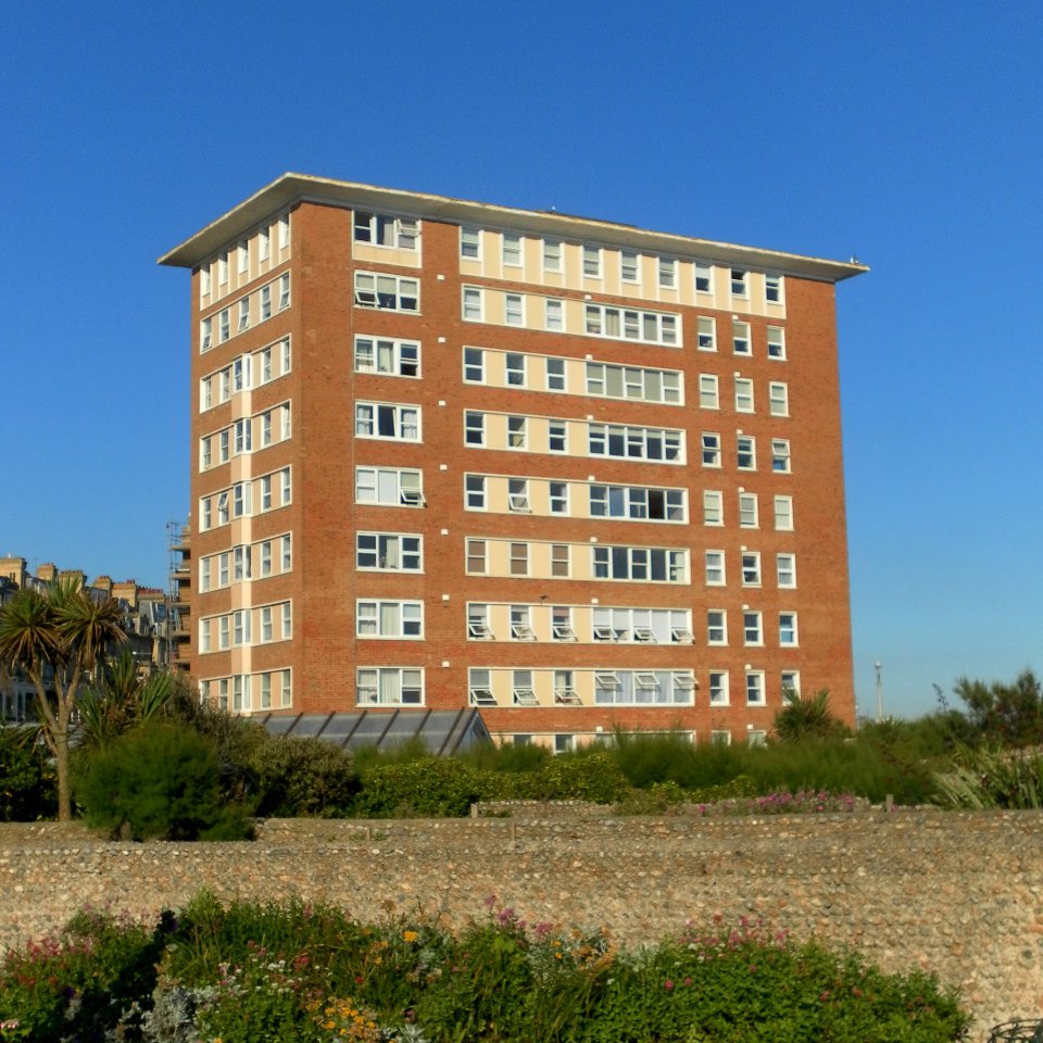 Flag Court, Kingsway, Hove (July 2012) (2)