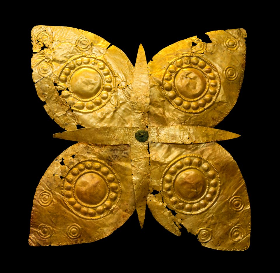 Floral Mycaeanean golden ornament NAMA 86-88