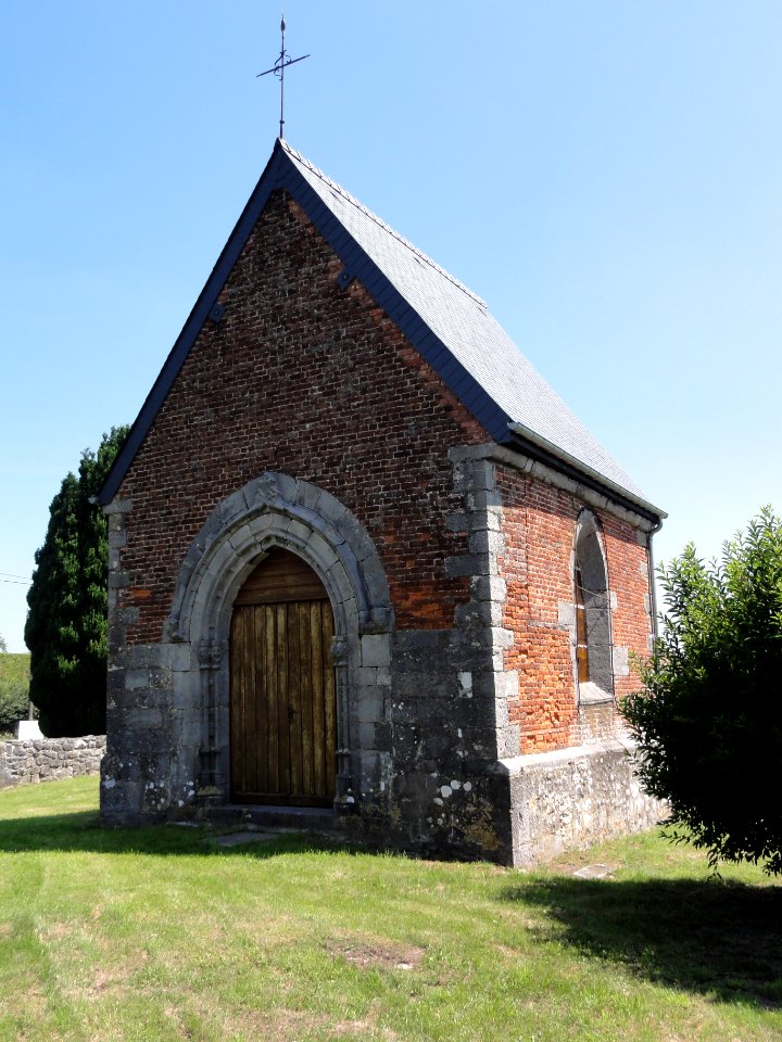 Flaumont-Waudrechies (Nord, Fr) chapelle ancien cimetière