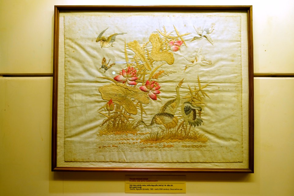Floral and bird embroidery, Nguyen dynasty, 19th to early 20th century - National Museum of Vietnamese History - Hanoi, Vietnam - DSC05588