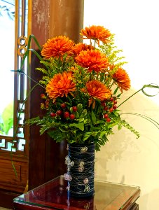 Floral arrangement - Lan Su Chinese Garden - Portland, Oregon - DSC01455