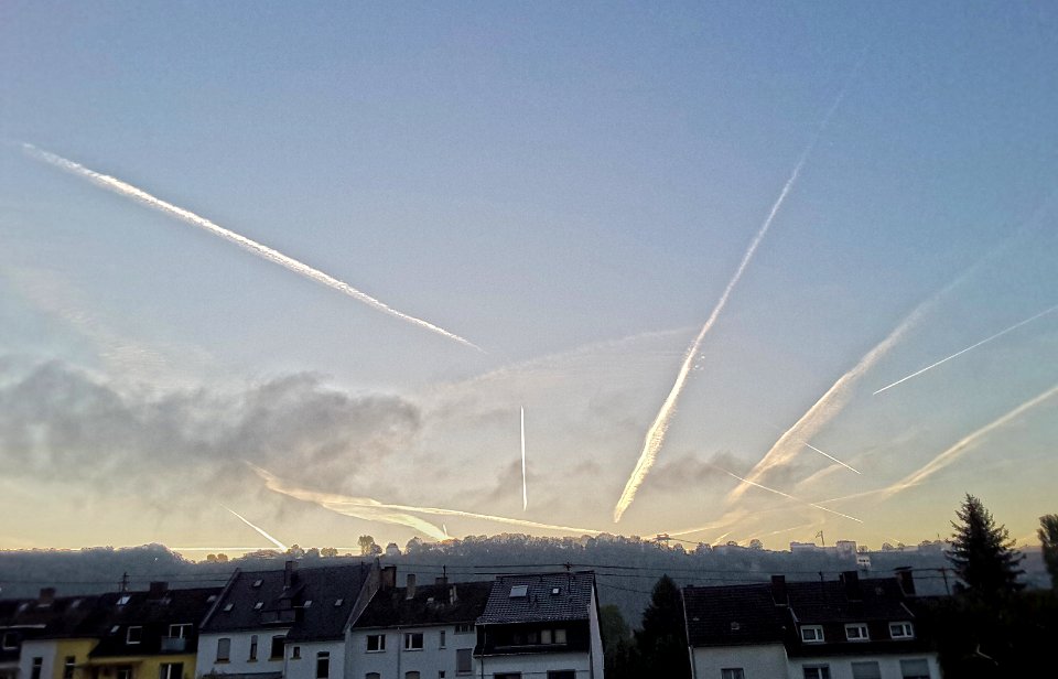 Flugverkehr über der Festung Ehrenbreitstein