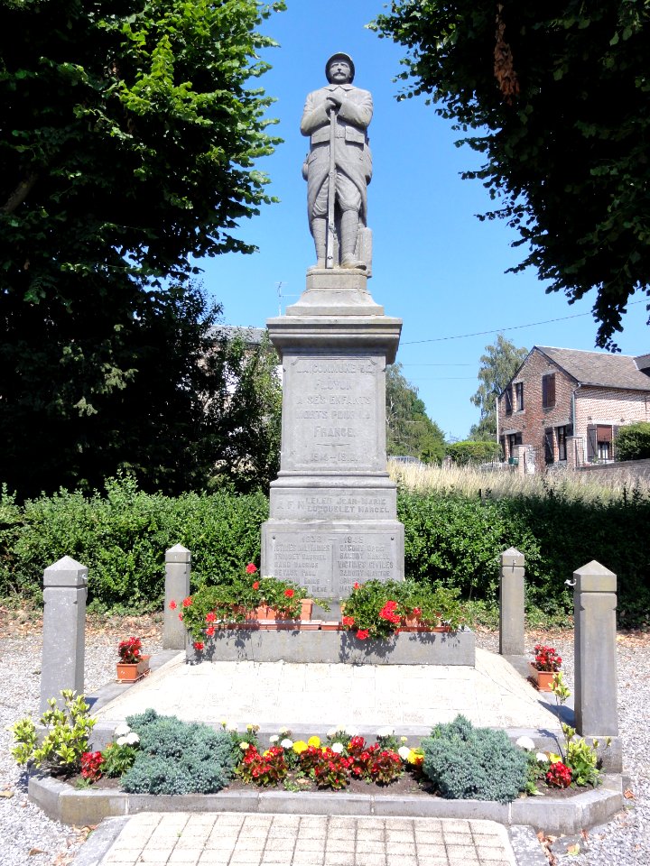 Floyon (Nord, Fr) monument aux morts