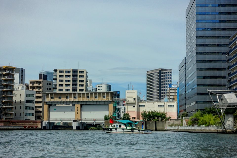 Floodgates - Sumida River, Tokyo, Japan - DSC06289