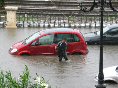 Flood - Via Marina, Reggio Calabria, Italy - 13 October 2010 - (35)