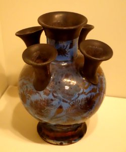 Flower Vase, Iran, Safavid period, 2nd half of 17th century, earthenware with overglaze luster painting - Cincinnati Art Museum - DSC04130 photo