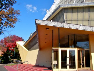 FLW B Sholom entrance
