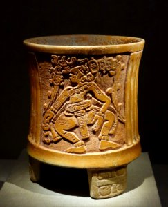 Fluted tripod vessel, in the style of Kaminaljuyu, Guatemala, Maya culture, 600-900 AD, incised ceramic, paint - De Young Museum - DSC00691