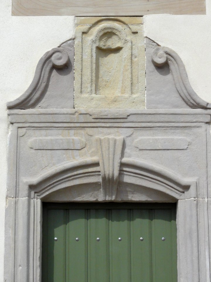 Flin (M-et-M) dessus de porte maison C