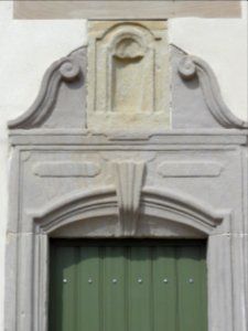 Flin (M-et-M) dessus de porte maison C