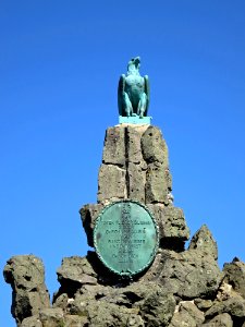 Fliegerdenkmal, Adler