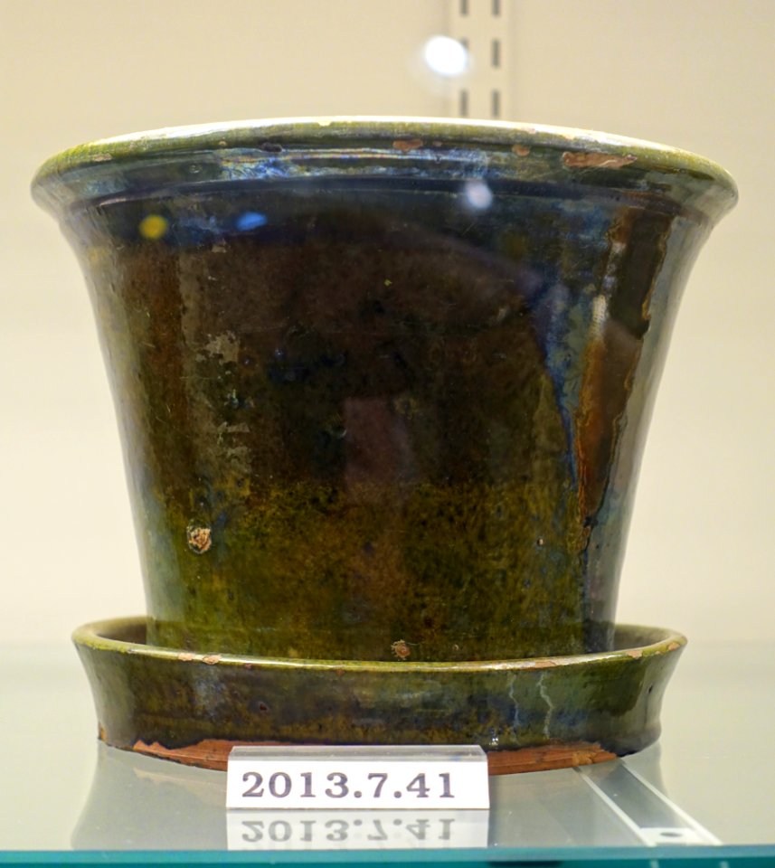 Flower pot, United States, probably Pennsylvania, 1860-1880, lead-glazed redware, copper green decoration, item HD 2013.7.41 - Flynt Center of Early New England Life - Deerfield, Massachusetts - DSC04048