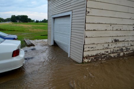 Flash flood Canandiagua NY July 23, 2017 08 garage door