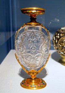 Flask, Egypt, 9th-10th century AD, carved rock crystal with enameled gold mount - Freer Gallery of Art - DSC04651