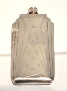 Flask, Napier Company, Meriden, Connecticut, 1925-1930, silver - Brooklyn Museum - Brooklyn, NY - DSC08831