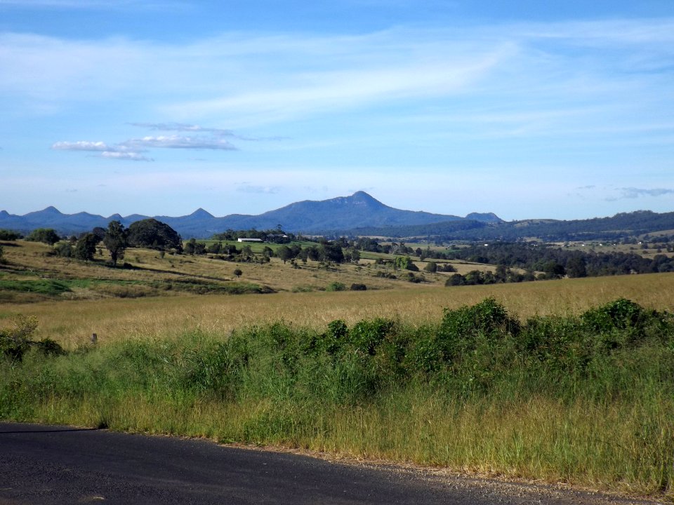 Flinders Peak from Teviotville