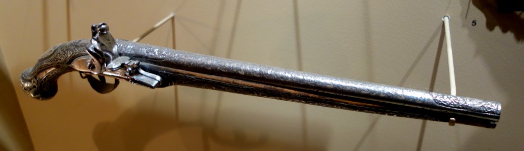 Flintlock pistol, 19th century, wooden stock inlaid with silver, steel barrel and lock inscribed 'Kelerhot Utrecht' - Huntington Museum of Art - DSC04934