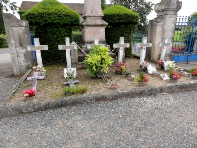 Flin (M-et-M) cimetière, carré militaire