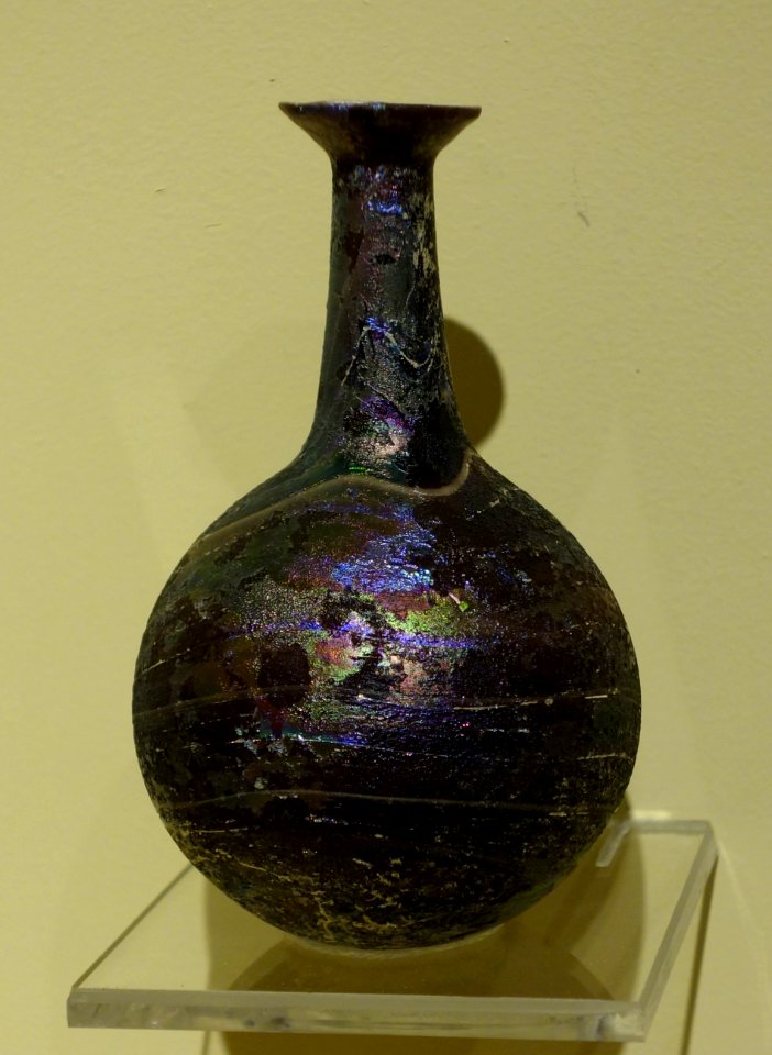 Flask, Roman, eastern Mediterranean, AD 1-50, glass - Fitchburg Art Museum - DSC08637