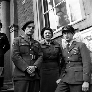 Flickr - Erfgoed in Beeld - Visit of Queen Wilhelmina and Princess Juliana to the city of Breda