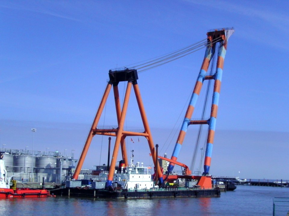 Floating crane Samson