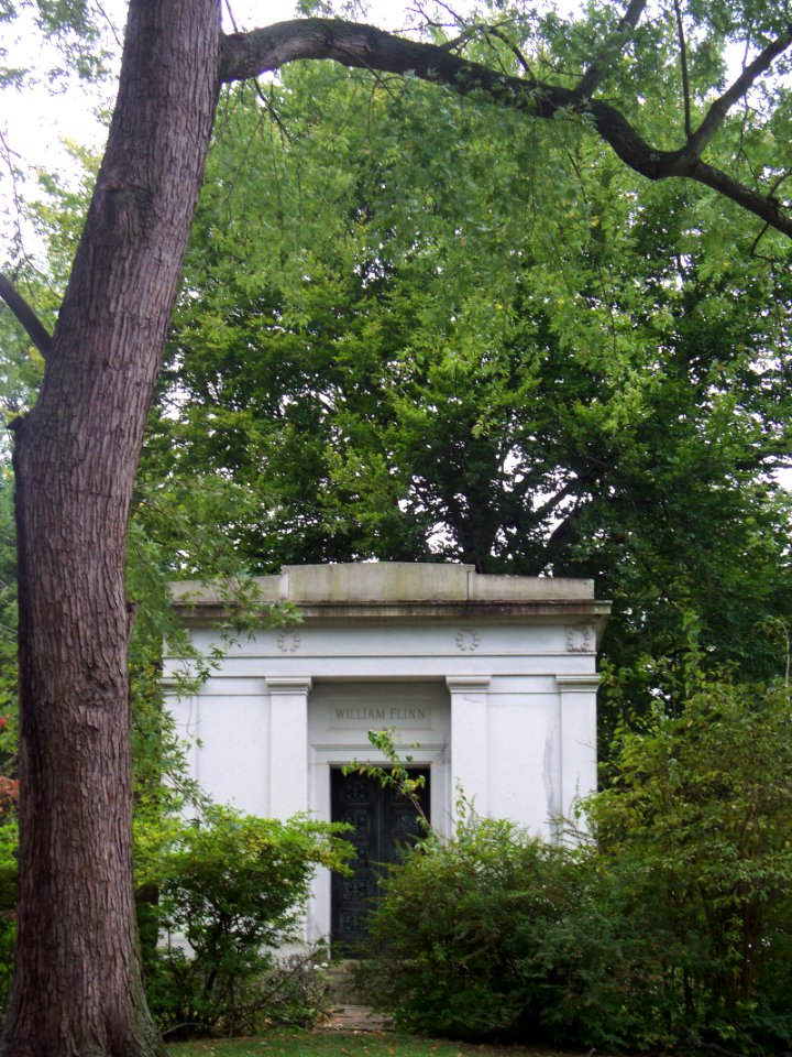 Flinn (William) Mausoleum, Homewood Cemetery, 2015-10-02, 02