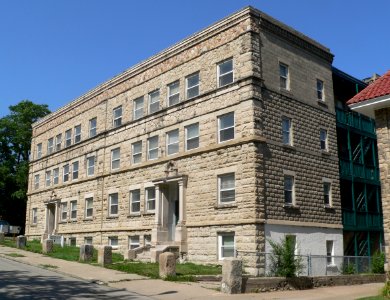 Florentine Apartments (Omaha) from SW 1