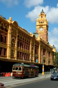 Flinders-Street-Station-20070224-001