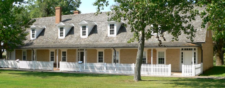 Fort Sisseton officer quarters from E 1