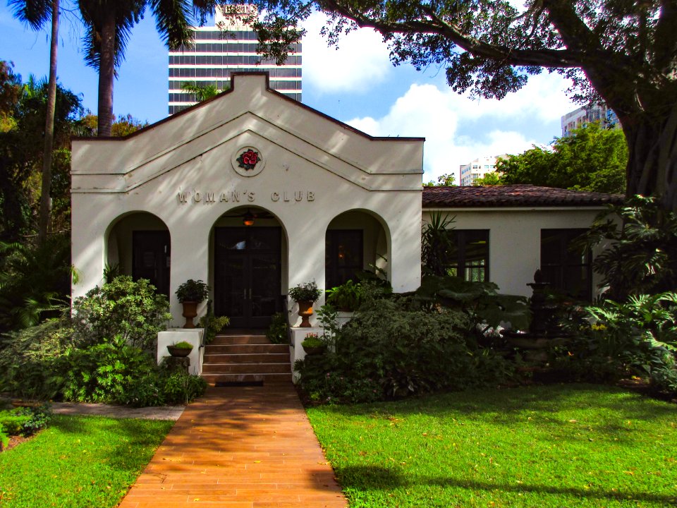 Fort Lauderdale Woman's Club original facade 2