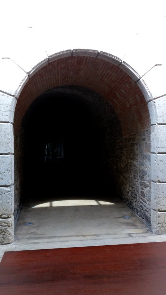 Fort Saint-Jean de Lyon - Accès au bâtiment administratif