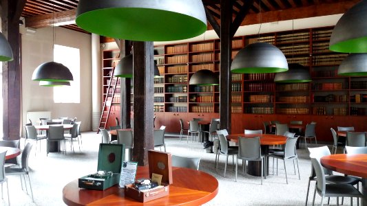 Fort Saint-Jean de Lyon - Intérieur de la bibliothèque