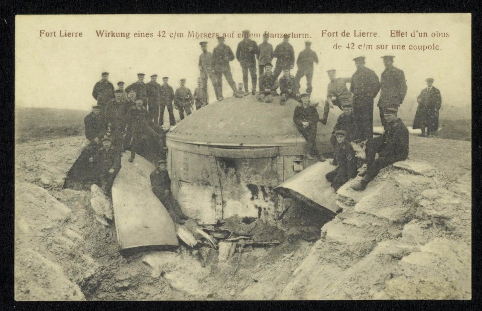 Fort Lierre. Wirkung eines 42 cm Mörsers auf einem Pantzerturm. Fort de Lierre…, Bestanddeelnr 158-0536