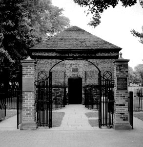 Fort Pitt Blockhouse, 2001, 01