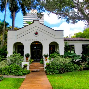 Fort Lauderdale Woman's Club setting view original facade 4