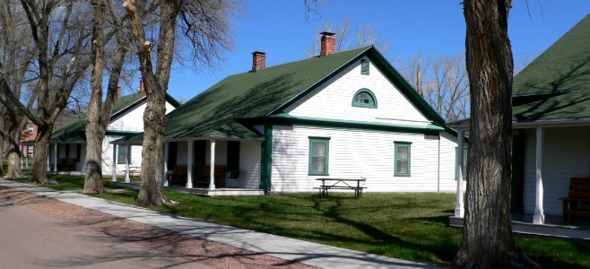 Fort Robinson officer quarters 1